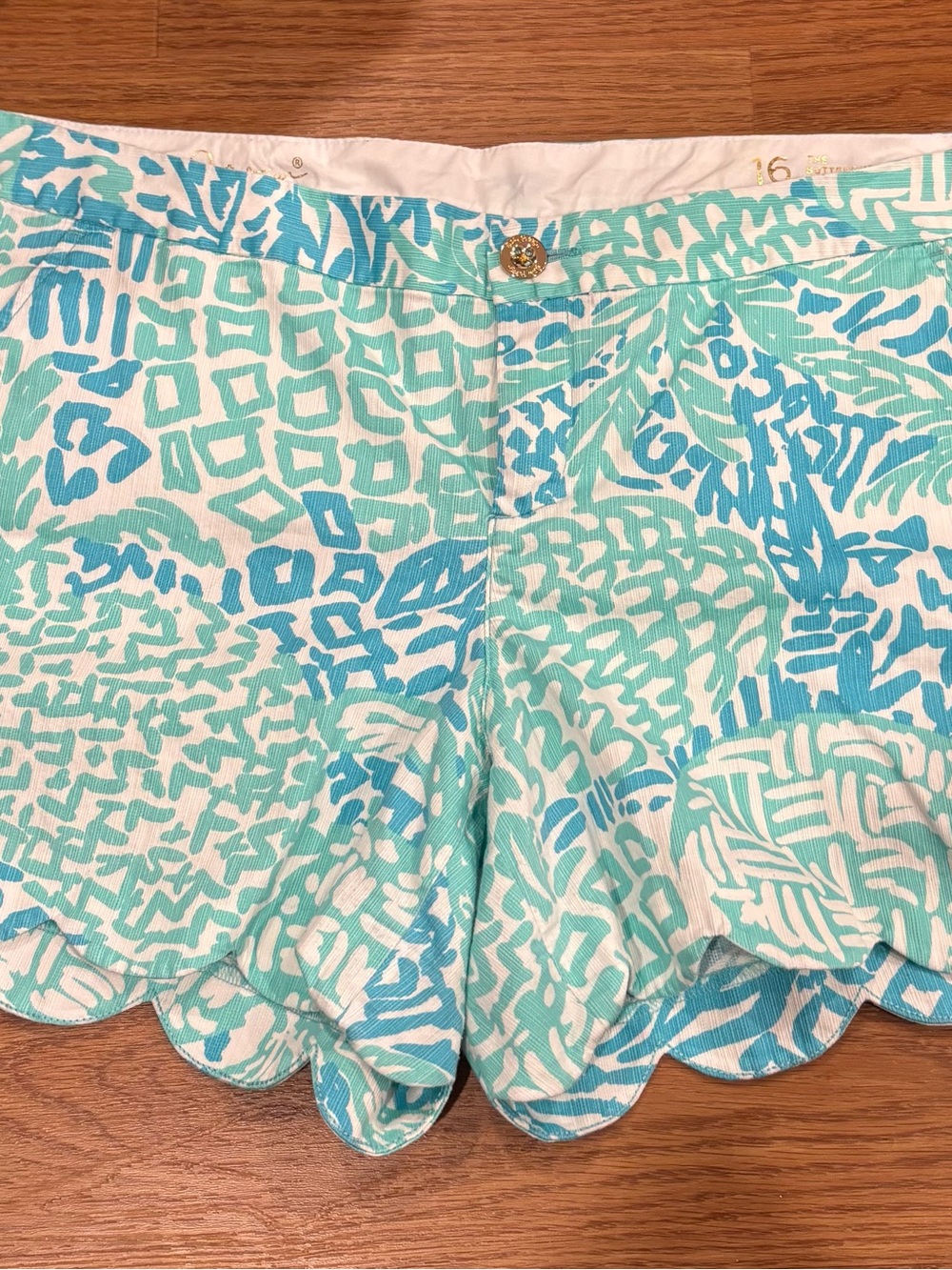 Lilly Pulitzer Scalloped Shorts Seaside Aqua